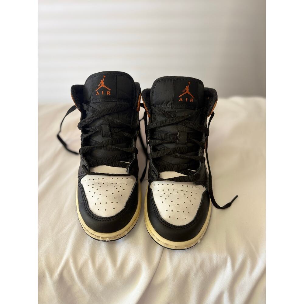 Nike Air Jordan 1 Mid GS Starfish DQ8423-801 Size 5Y / W 6.5